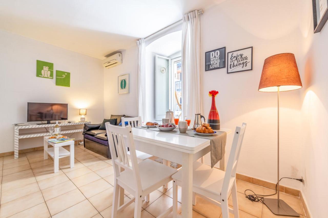 Stazione Centrale & Universita Lovely Apartment Bari Bagian luar foto