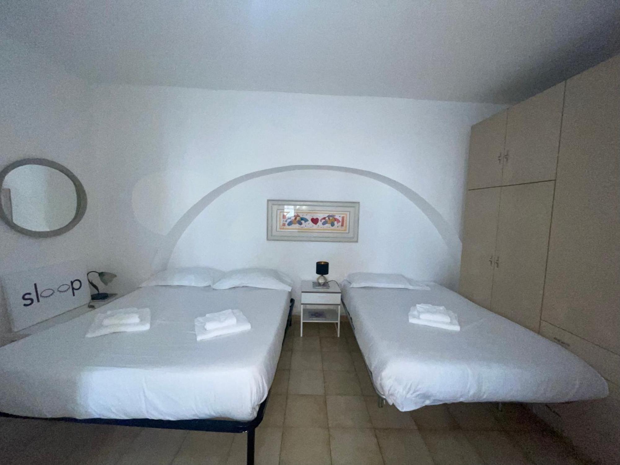 Stazione Centrale & Universita Lovely Apartment Bari Bagian luar foto